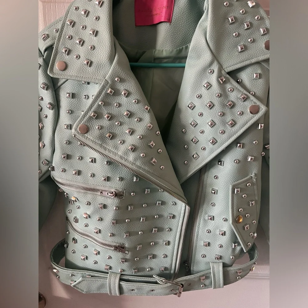 Jacket - Picture 4 of 9